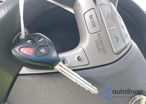 2009 Toyota Camry Le z USA, uszkodzony, nr VIN 4T1BE46K09U283480